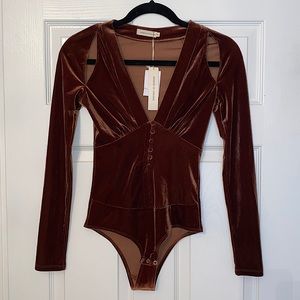 Cutout Shoulder Velvet Bodysuit